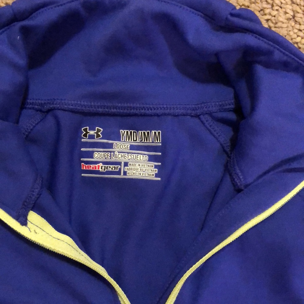 Under armour pull over - Picture 2 of 3